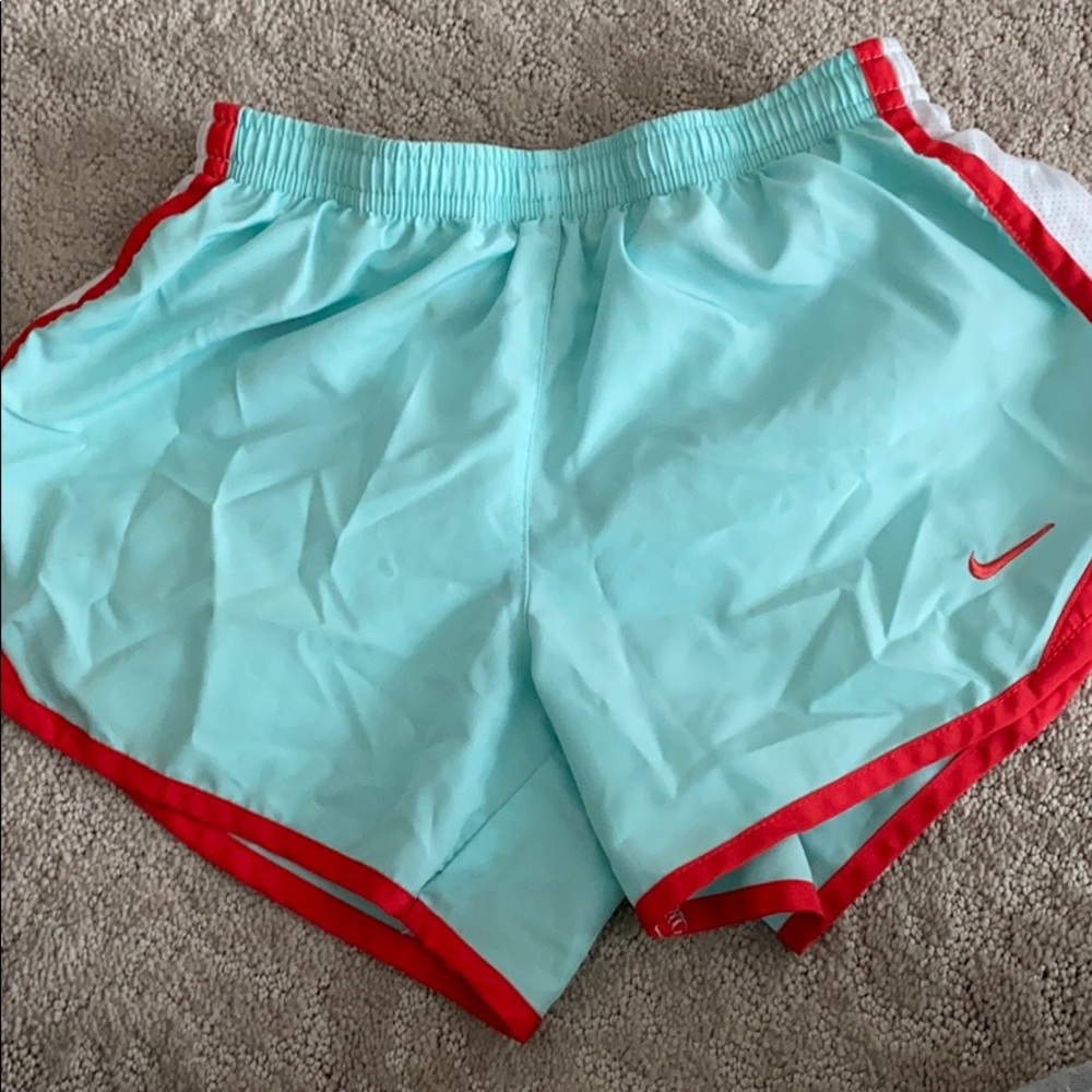 Nike girls shorts